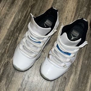 Jordan 11 retro low legend blue